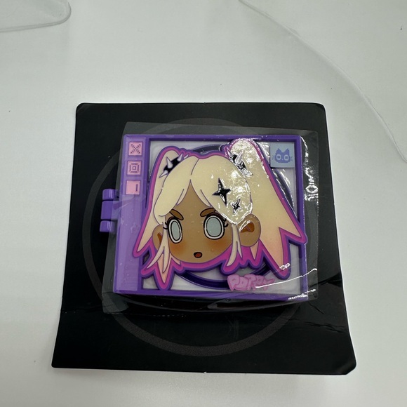 POP MART | Accessories | Peach Riot Pin | Poshmark